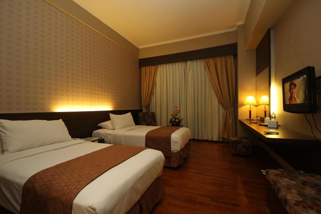 Maharani Hotel 3*